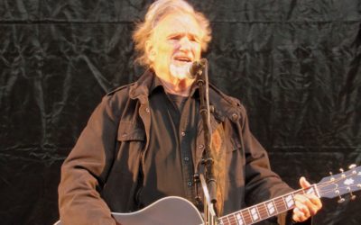 Live: Kris kom, sang og sejrede på KOMOS