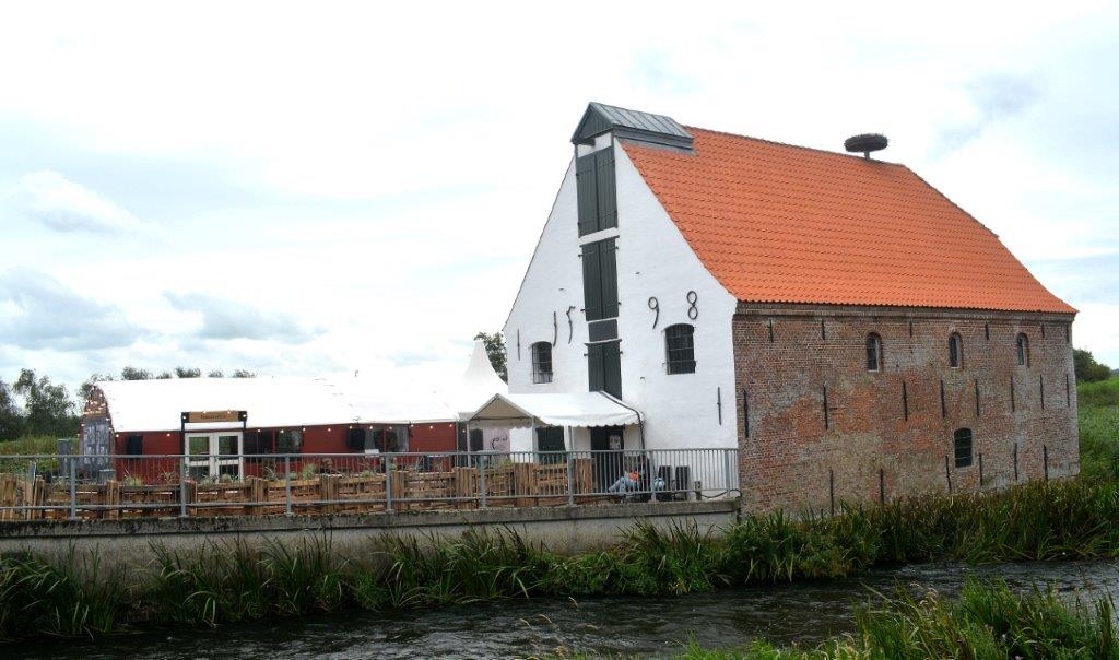 TF25: Visemøllen/Bolero: Lleuwen Steffan & Nolwenn Korbell: