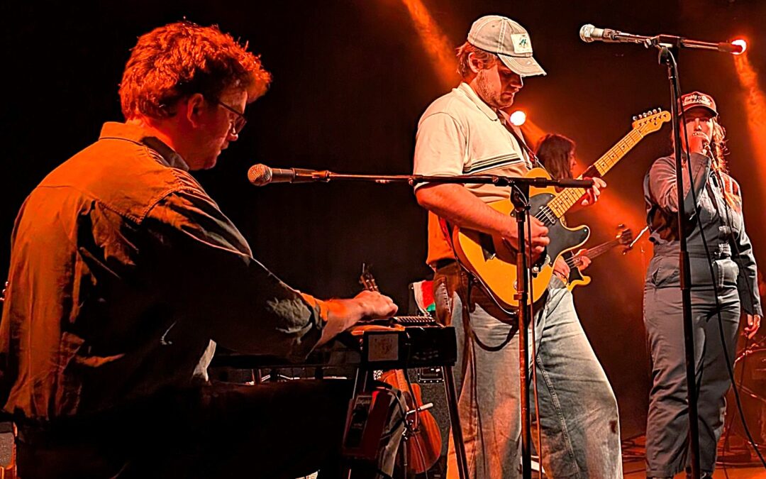 Live: Embla and the Karidotters, Alice, Kbh.